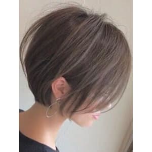 大人可愛いショートボブ 小顔クールショート ピンクアッシュ