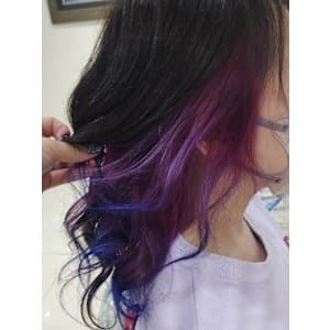 おしゃれ大人のグラデーションイヤリングカラー パープルブルー