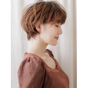 大人美人抜け感フェザーショート小顔マッシュパーマ30代40代 - COVER HAIR bliss【カバーヘア ブリス】志木/志木南口駅前店【カバーヘア ブリス シキ シキミナミグチエキマエテン】掲載中