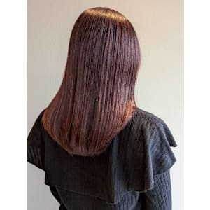 顔周りカット レッドブラウン 髪質改善 縮毛矯正 レイヤー 