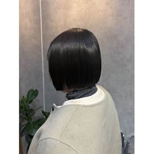 ♪ぷつっとラインが綺麗な切りっぱなしボブ