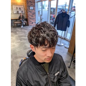 シャドウパーマ - @110 BARBER SHOP CONTINENTAL【ワンワンオー バーバー ショップ コンチネンタル】掲載中