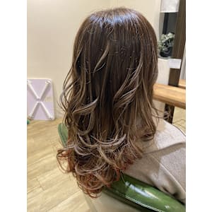 デザインカラー/裾カラーレッド/20代/30代/40代/50 - chill out 塚口本町店【チルアウト ツカグチホンマチテン】掲載中