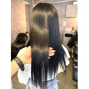 《高橋亜美》アッシュブラック/暗髪/大宮 - elu by lovis【エル バイ ラビス】掲載中