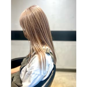 ホワイトベージュカラー - F・PARADEseaside【エフパレードシーサイド】掲載中