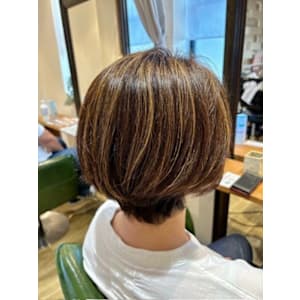 白髪ぼかしコントラストハイライト/30代/40代/50代 - chill out 塚口本町店【チルアウト ツカグチホンマチテン】掲載中