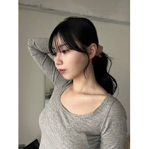 ロングレイ韓国ヘア前髪顔周りカットディープグレージュ艶髪 - YOKE【ヨーク】掲載中