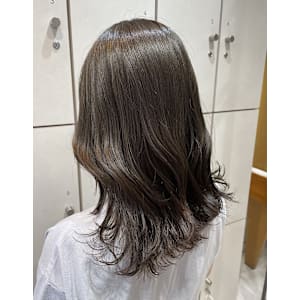 オリーブグレージュミディアムレイヤー×MIHO