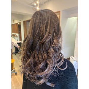 透明感ハイライトカラー20代/30代/40代/50代/60代 - chill out 塚口本町店【チルアウト ツカグチホンマチテン】掲載中