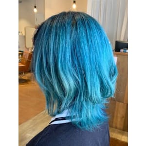 エメラルドグリーン×ブラックデザイン20代30代40代50代