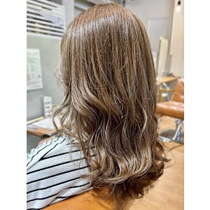 ベージュブラウン×ハイライト/20代/30代/40代/50代 - chill out 塚口本町店【チルアウト ツカグチホンマチテン】掲載中