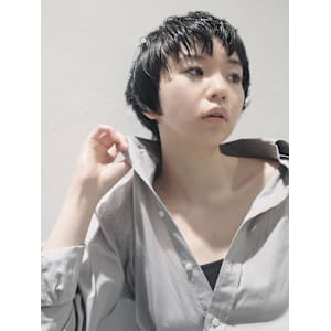 黒髪クラゲヘアーオリーブグレー小顔ココアベージュショート - KOKO 本八幡【ココ モトヤワタ】掲載中