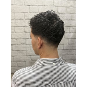 低め刈り上げフェードショートアップバング - グレイスフルバーバー プラチナム【グレイスフルバーバー プラチナム】掲載中