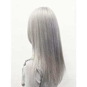 黒髪クラゲヘアーオリーブグレー小顔ココアベージュミディアム - KOKO 本八幡【ココ モトヤワタ】掲載中