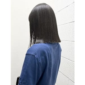 黒髪クラゲヘアーオリーブグレー小顔ココアベージュ丸型卵型ボブ - KOKO 本八幡【ココ モトヤワタ】掲載中