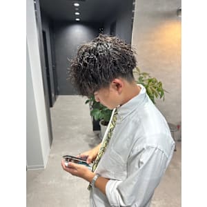 ニュアンスフェザー渋谷駅/学割U24/メンズサロン/フェザー - BLUCK Men's hair 渋谷【ブラック メンズヘア シブヤ】【ブラックメンズヘア シブヤ】掲載中