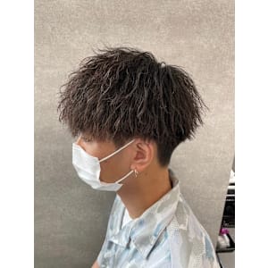 ニュアンスフェザー渋谷駅/学割U24/メンズサロン/フェザー - BLUCK Men's hair 渋谷【ブラック メンズヘア シブヤ】【ブラックメンズヘア シブヤ】掲載中