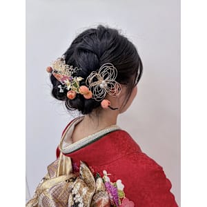 着物に合うヘアアレンジ - EMU international 春日部本店【エムインターナショナル】掲載中