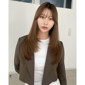 レイヤーカット オリーブベージュ　顔周り　小顔 韓国ヘア - Euphoria 銀座本店 Smart Salon【ユーフォリア】【ユーフォリア ギンザ ホンテン スマートサロン】掲載中