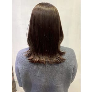 外ハネ 艶髪 髪質改善 セミロング ブラウンカラー 20代