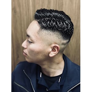 サイドパート - ヒロ銀座ヘアーサロン 新橋 銀座口店【ヒロギンザヘアーサロンシンバシギンザグチテン】掲載中