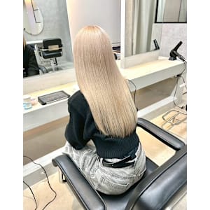 ホワイトミルクティー/韓国/ケアブリーチ/ダブルカラー/髪質