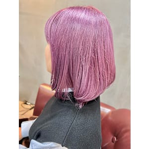 透明感MAX 艶ラベンダーピンクのボブ