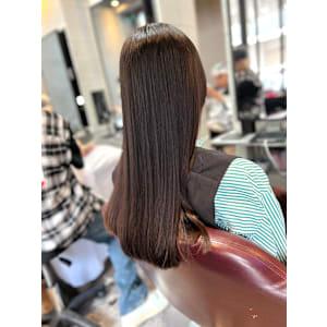 感動のツヤ　極上髪質改善ストレート×美髪ロング