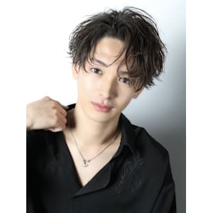 シャドウフェザーセンターパーマ