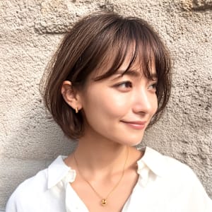 ふんわり柔らかミディアムスタイル