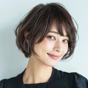 ふんわり柔らかく揺れるマッシュスタイル