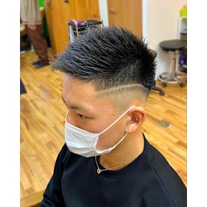 ラインスキンフェードカット - hair studio Romeo【ロメオ】掲載中