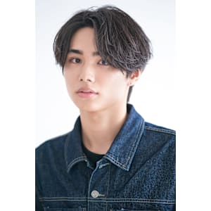 MEN'S HAIR BLEACHi 岐阜店×スタイル