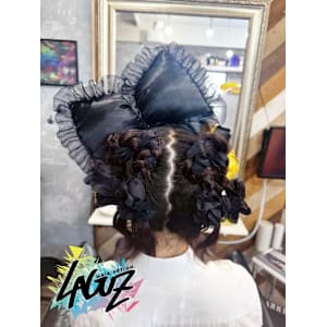 【ヘアセット】ツイン編みリボンアレンジ