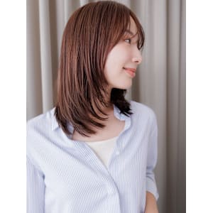 オリーブグレーバタフライカットミディアムレイヤー30代40代 - COVER HAIR bliss 【カバー ヘア ブリス】川口/ららテラス川口東口駅前店【カバー ヘア ブリス カワグチララテラスカワグチヒガシグチエキマエテン】掲載中