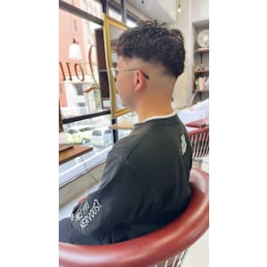 フェードカット　パーマ