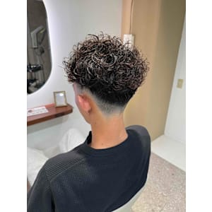 スペインカール/カット/フェード - EARTH coiffure beauté 国分寺店【アース コアフュールボーテ コクブンジテン】掲載中