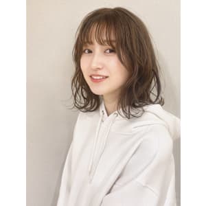 クセ毛風ラフウェーブ