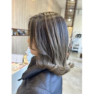 ハイライトを活かしたナチュラルグラデーション