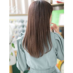 モノトーングレージュ大人かわいい小顔ロング　オリーブグリーン - COVER HAIR bliss 【カバー ヘア ブリス】川口/ららテラス川口東口駅前店【カバー ヘア ブリス カワグチララテラスカワグチヒガシグチエキマエテン】掲載中