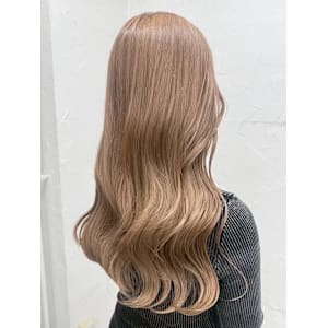 ブリーチダブルカラーミルクティーベージュブリーチダブルカラー - prize 表参道/原宿店【プライズ】【プライズ オモテサンドウハラジュクテン プライズ】掲載中