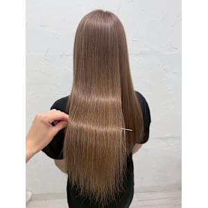 ブリーチダブルカラーミルクティーカラーベージュカラー - prize 表参道/原宿店【プライズ】【プライズ オモテサンドウハラジュクテン プライズ】掲載中