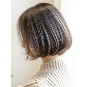 TIENA Beauty Smart Salon×スタイル - TIENA Beauty Smart Salon ONE FUKUOKA BLDG.店【ティエナビューティースマートサロン ワンフクオカビルディングテン】掲載中