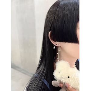 ツヤ髪ストレート姫カット