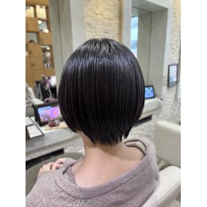 襟足スッキリ☆艶と丸みのコンパクトショート