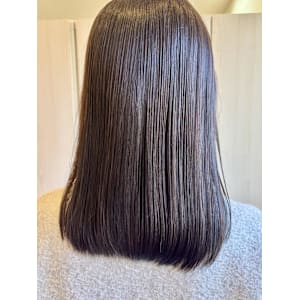 チャコールグレー/メテオカラー/ナチュラルストレート