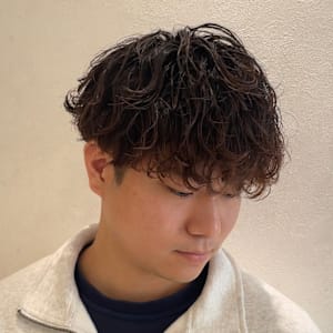 【メンズ大人ヘア】無造作 スパイラルパーマ ＋ツーブロック