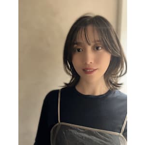 ミディアムレイヤー髪質改善 - 髪質改善 fiica【カミシツカイゼン フィーカ】掲載中