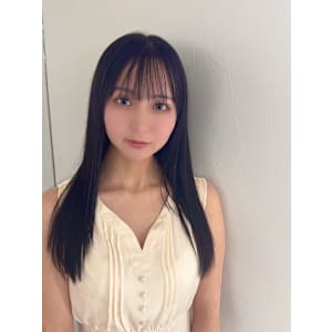 綺麗な艶髪スタイル　美髪ロングレイヤー　縮毛矯正