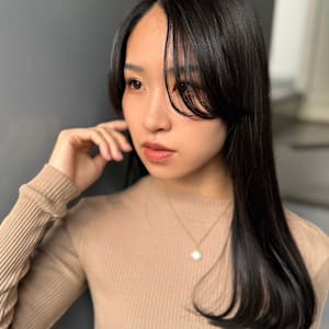綺麗な艶髪スタイル　美髪ロングレイヤー　縮毛矯正 - 髪質改善 fiica【カミシツカイゼン フィーカ】掲載中